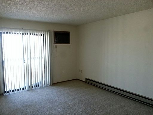 2nd image of 5 36th Ave NE #204