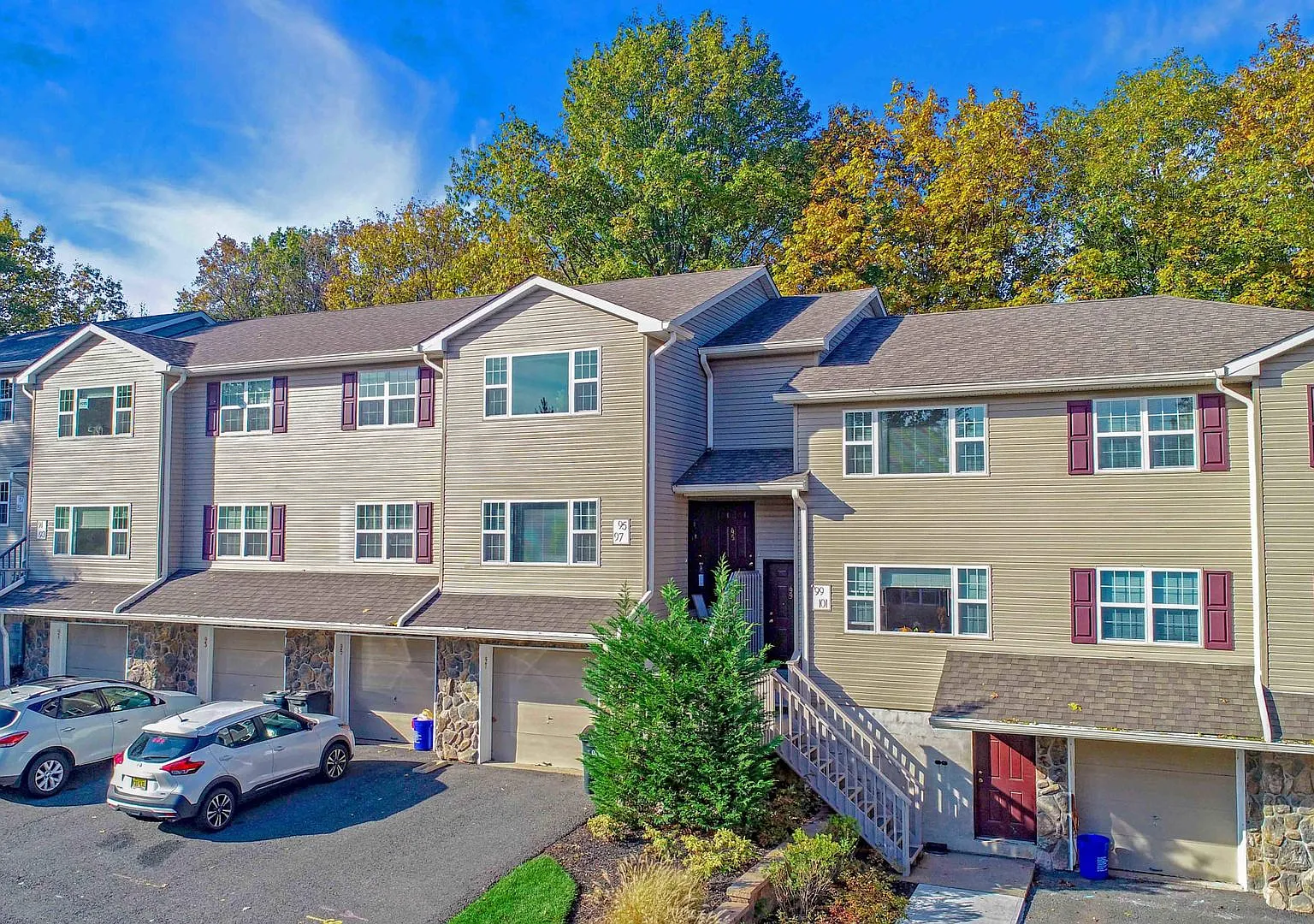 Bridgewater Oaks — Photo 1