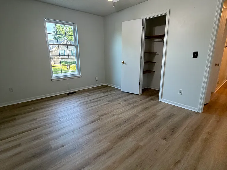 304 NE Dreamweaver Ave — Photo 20