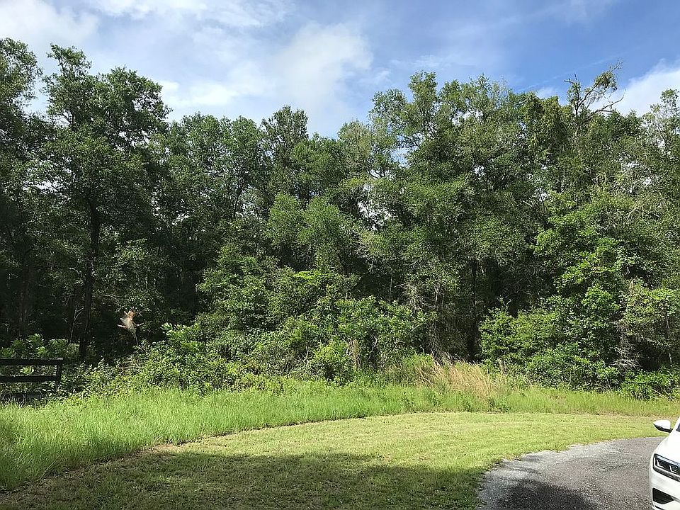 2nd image of 601 SW Vargas Way