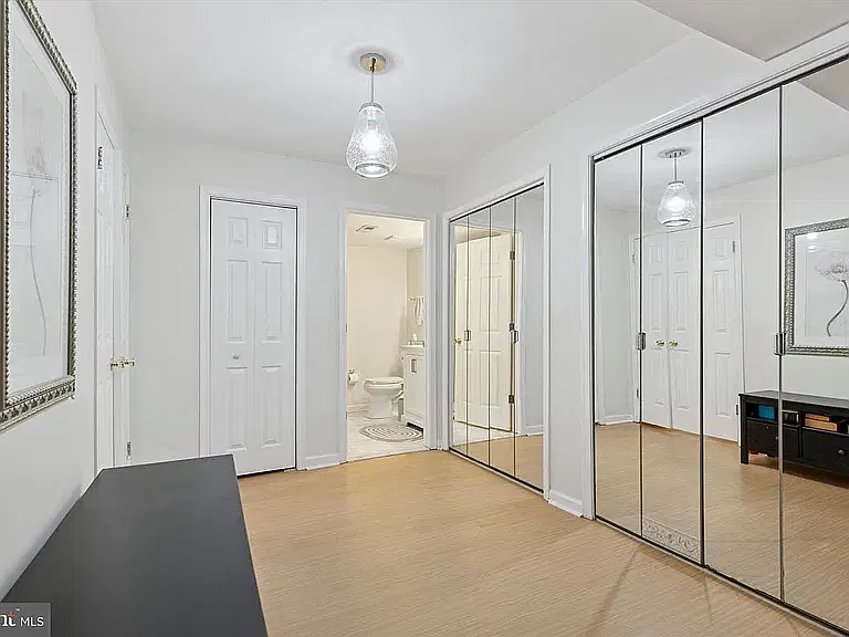 2 bed, 1646 sqft, $2,475 — Photo 4