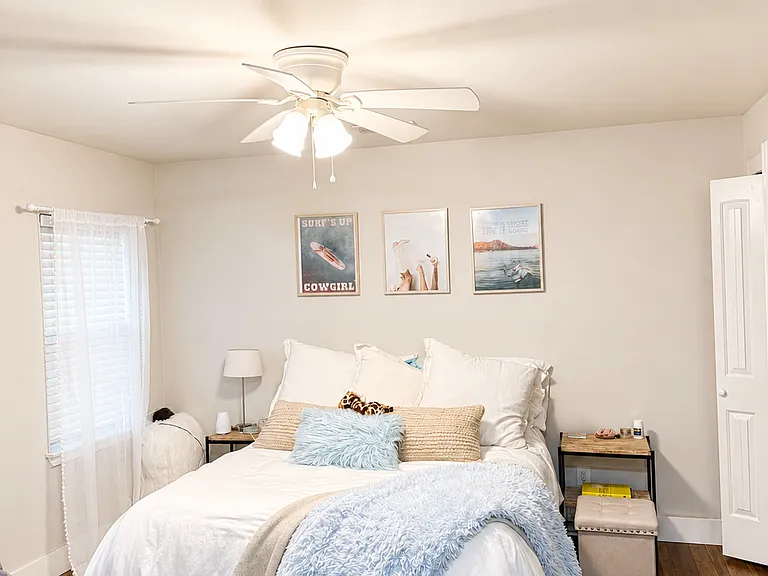 Back bedroom