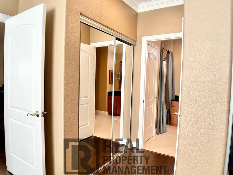 2299 Lone Star Dr #334 — Photo 9
