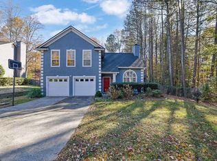 10945 Pinehigh Dr, Alpharetta, GA 30022