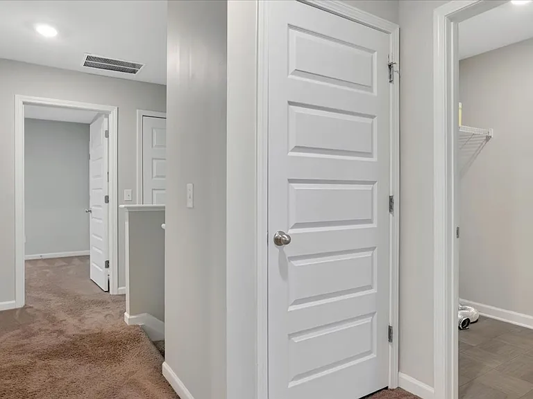 1127 Sims Dr — Photo 17