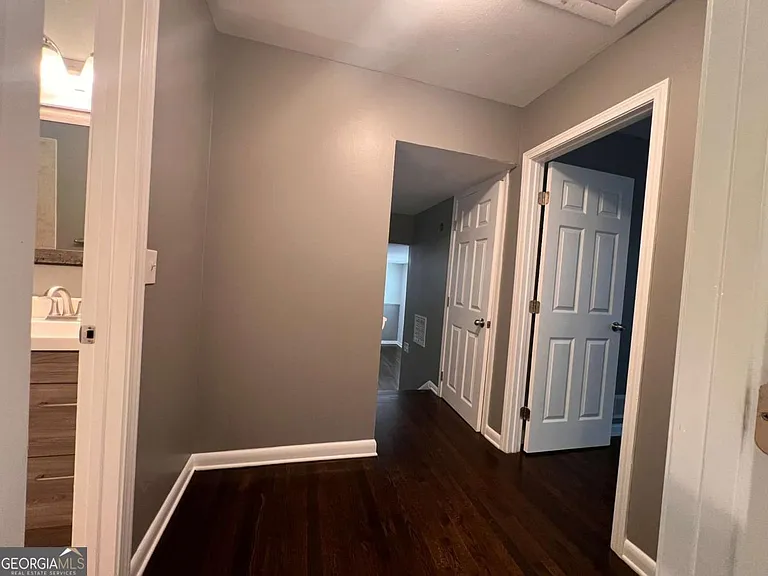 1947 Kenwood Pl SE — Photo 14