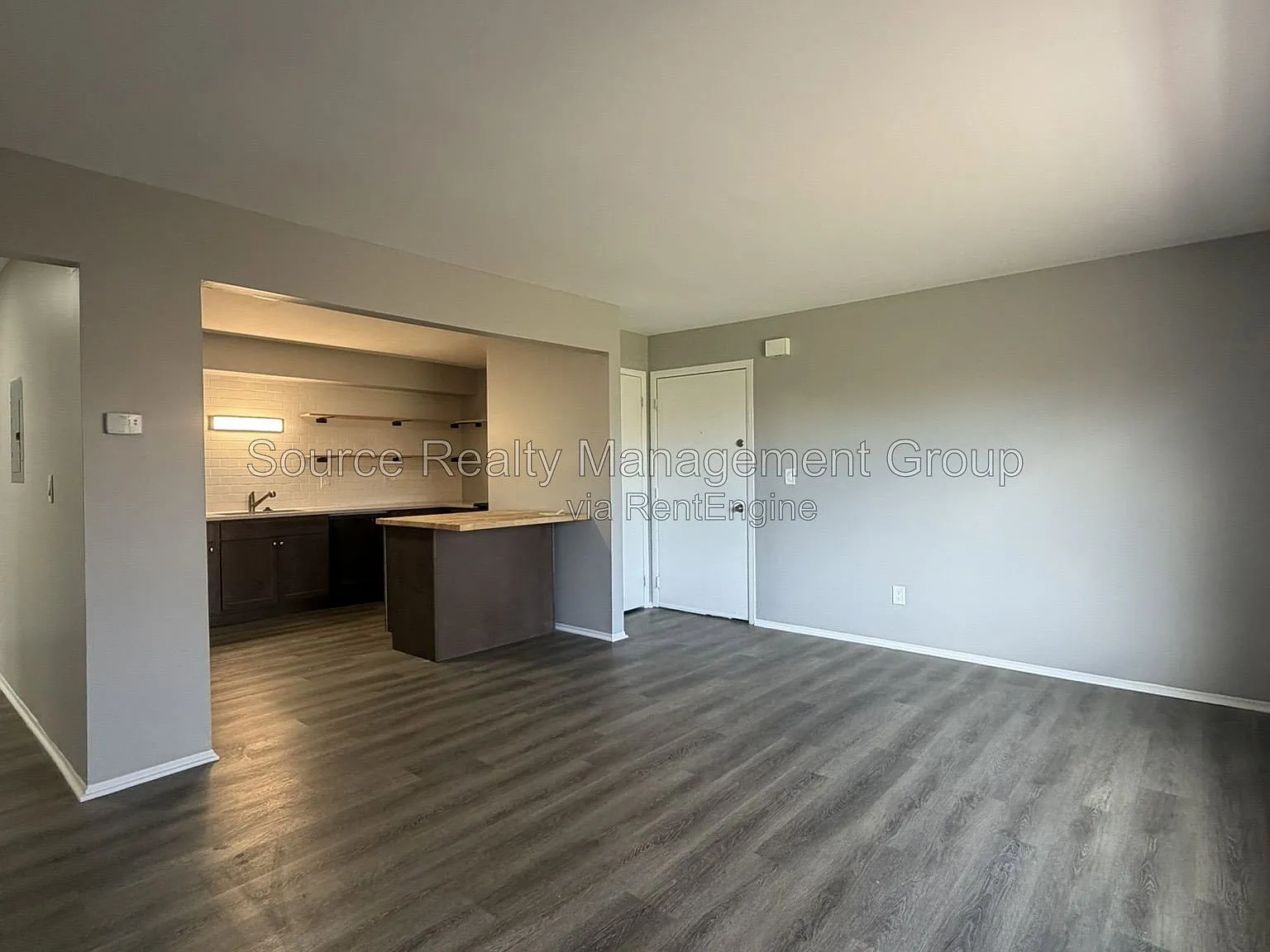 1 bed, 1.0 bath, 800 sqft, $995 — Photo 3