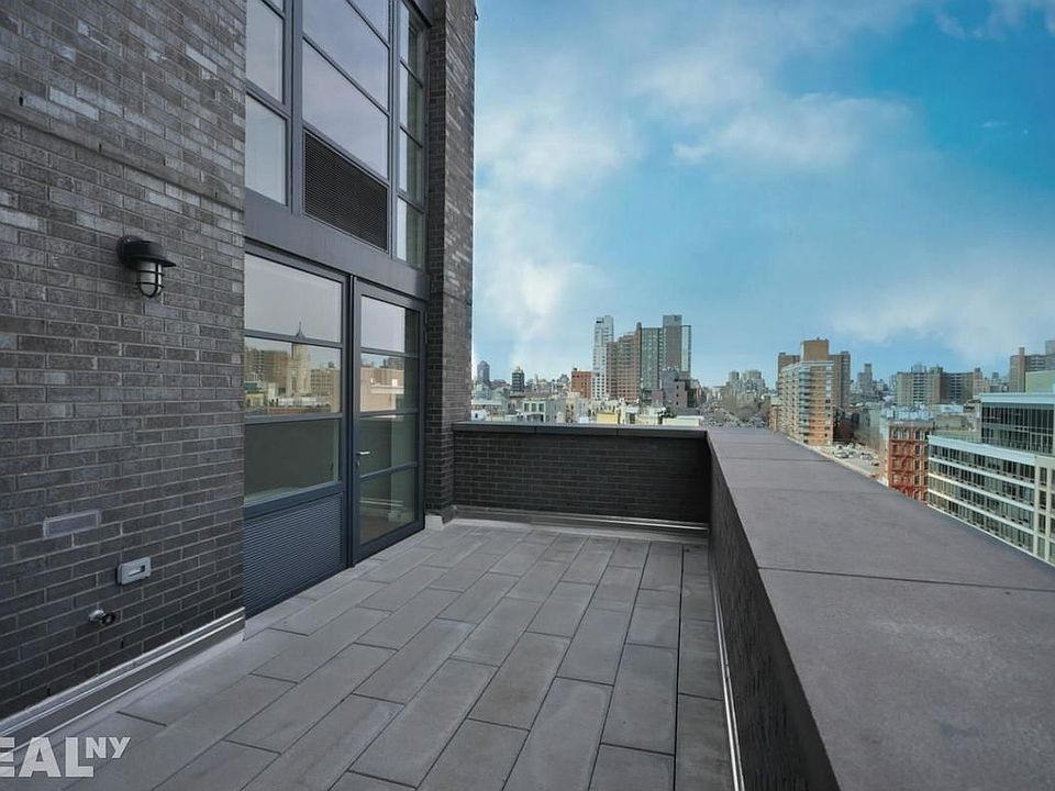 1st image of 331 E Houston St APT 10D