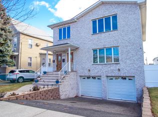 331 9th St FLOOR 2, Carlstadt, NJ 07072