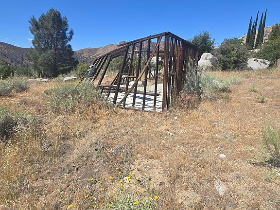 4th image of 9576 Glacier Gulch Rd