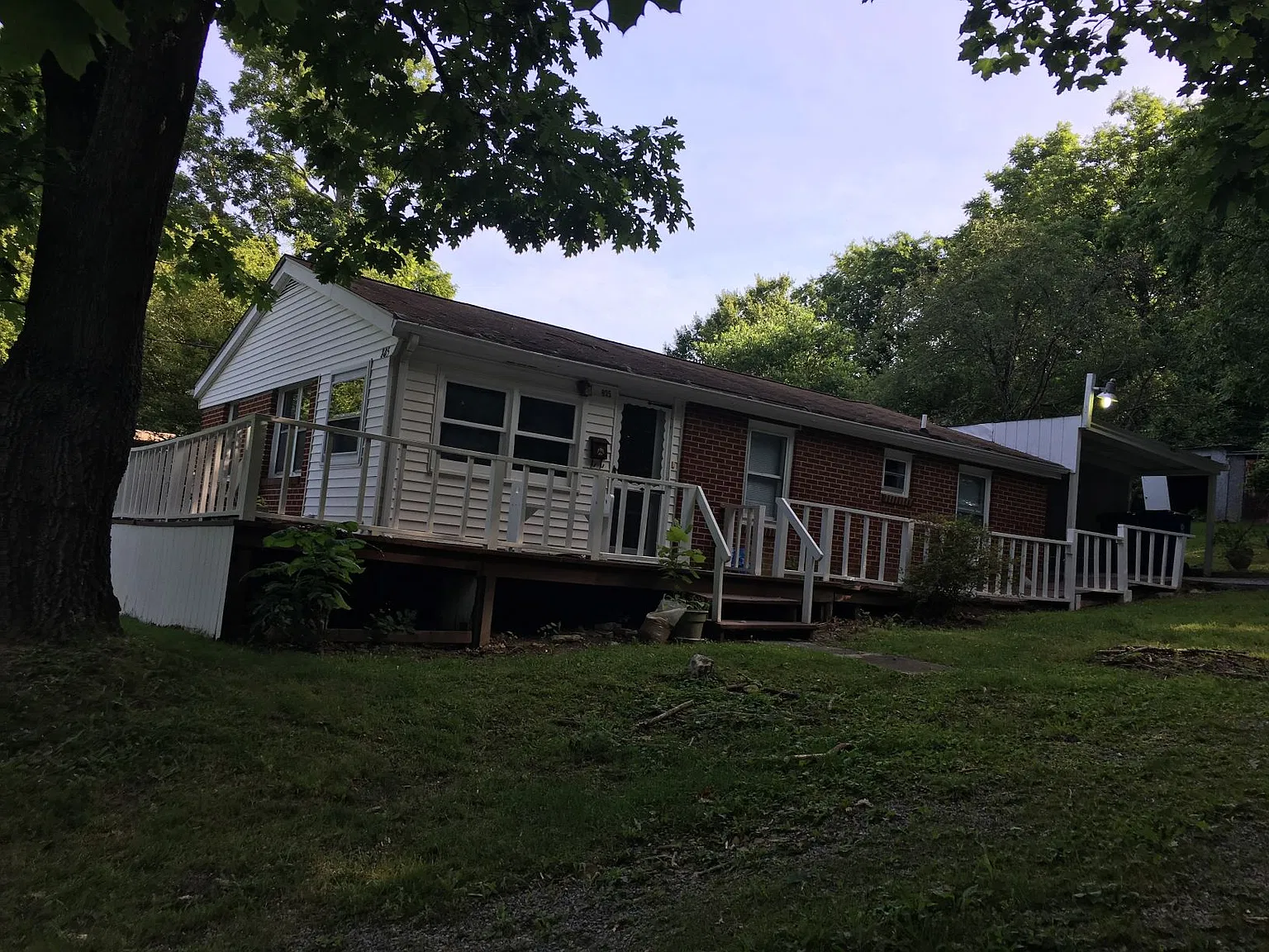 2 bed, 826 sqft, $1,100 — Photo 1