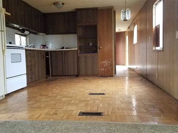 5th image of 8515 State Ave Unit 14