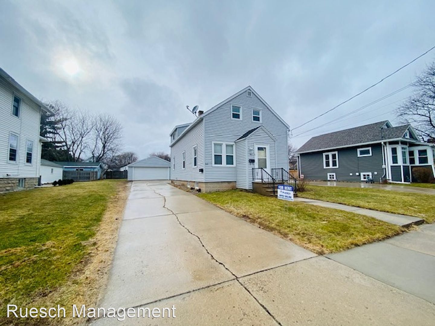 815 Eastman St, Oshkosh, WI 54901 Zillow