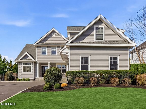 4th image of 619 Bowne Road