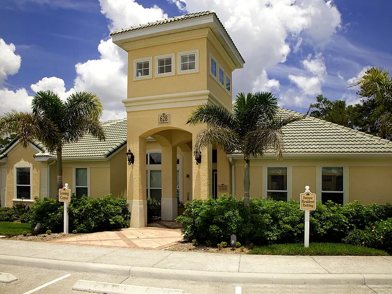 Timber Trace Apartments — Photo 9