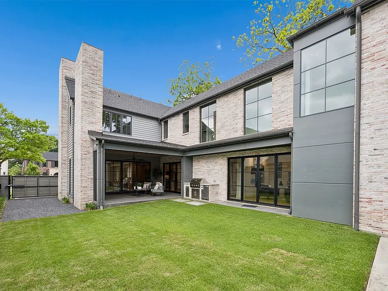 6833 Northridge Dr — Photo 14