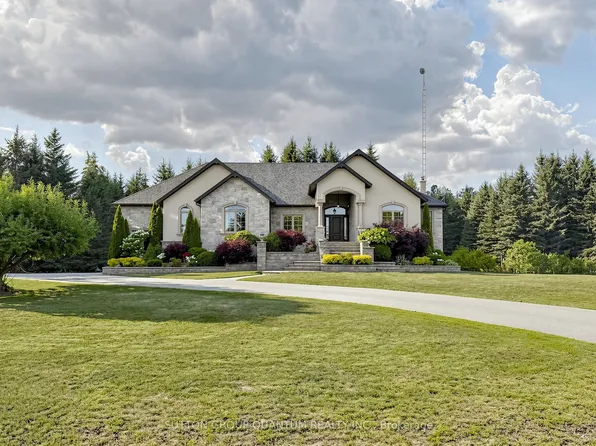 3712 Michael St, Clearview, ON L0M 1N0