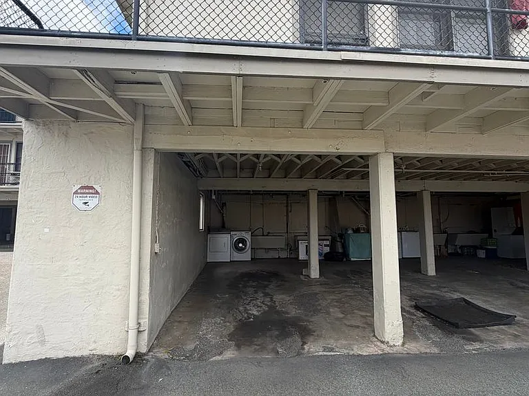 1278-P — Photo 9