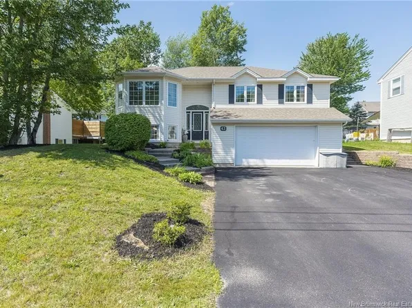 43 Morewood Cres, Moncton, NB E1A 6L8