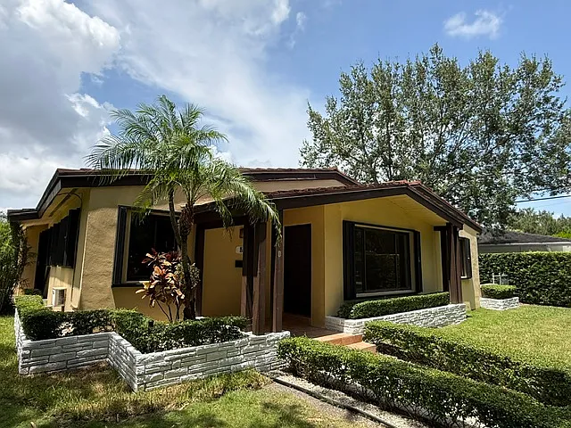 1545 Mantua Ave — Photo 44