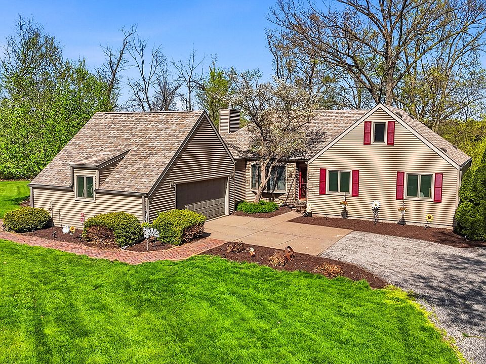 1st image of 2275 Ridgeview Dr