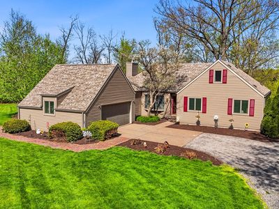 2275 Ridgeview Dr, Muscatine, IA, 52761