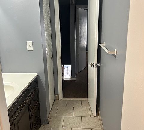 4th image of 3218 Abbeywood Dr