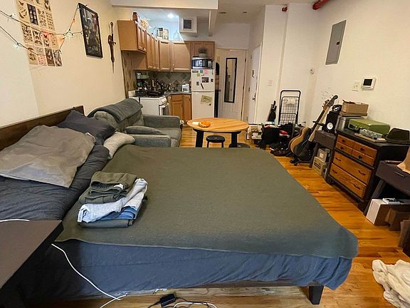 4th image of 2461 Frederick Douglass Blvd APT 2B