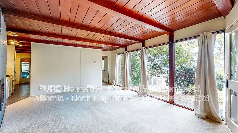 1 bed, 1.0 bath, 550 sqft, $2,495 — Photo 2