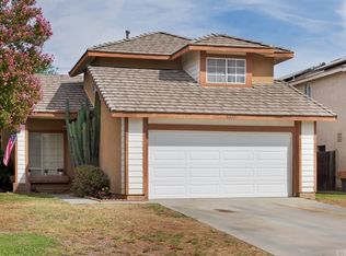 8021 Hampton Ct, Riverside, CA 92509