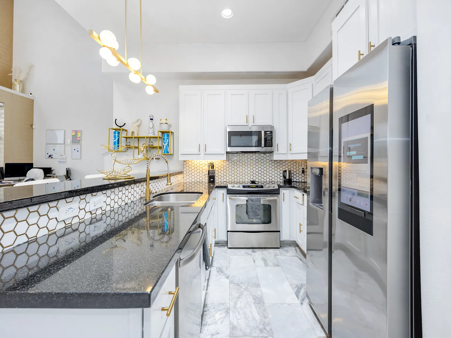 1 bed, 1900 sqft, $1,299 — Photo 4