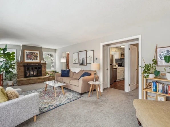 138 Wildwood Ave, Birchwood Village, MN 55110