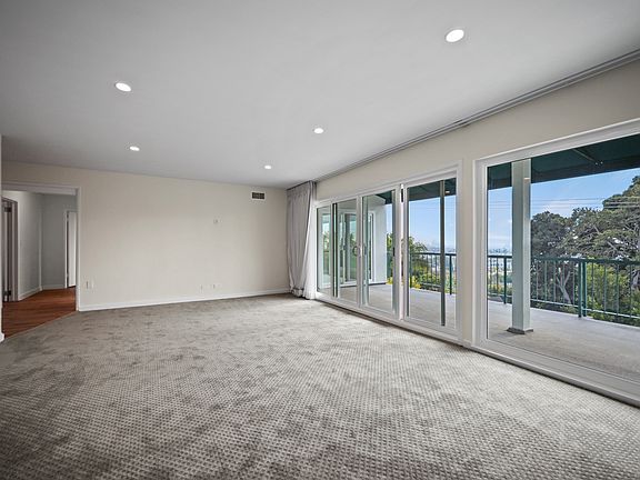 2nd image of 8558 Holloway Dr APT 305A