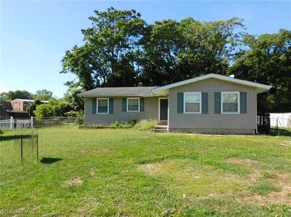 1808 W 19th St, Ashtabula, OH 44004