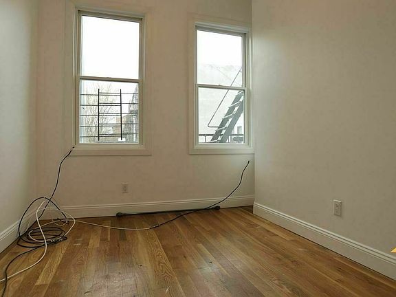 4th image of 297 Wyckoff Ave #2LL
