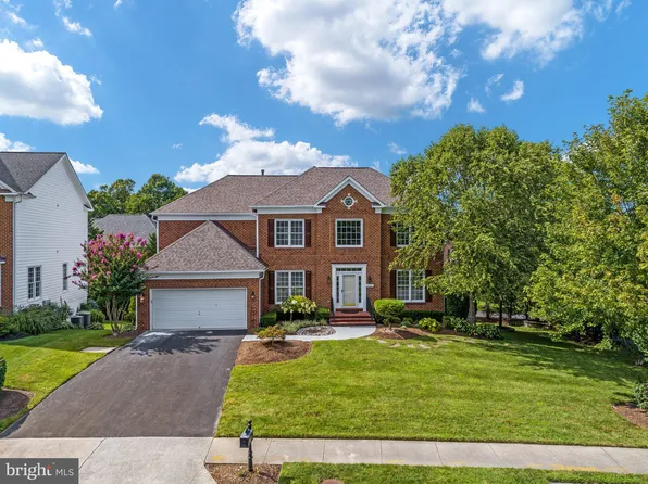 6732 Bunkers Ct, Clifton, VA 20124