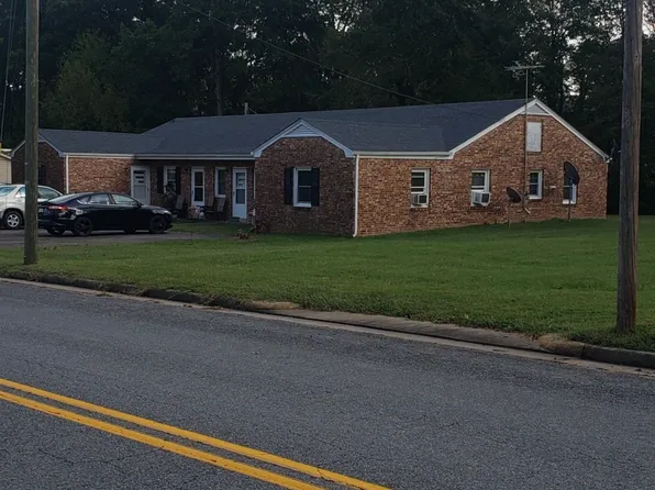 105 Dr Martin Luther King Dr #5, Gretna, VA 24557