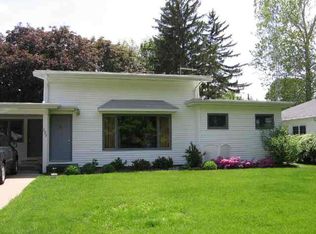 727 Auburn Dr, Macomb, IL 61455