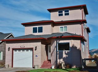 1587 NW 39th St, Lincoln City, OR