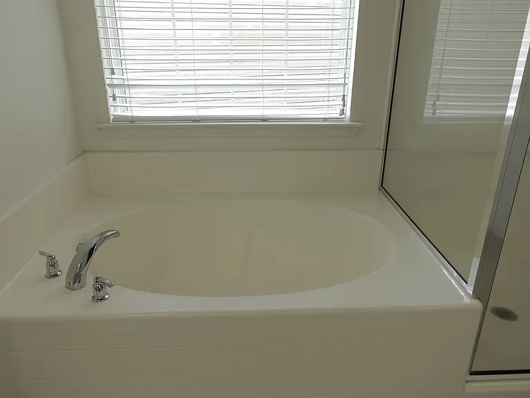 115 Roberts Hill Dr — Photo 17