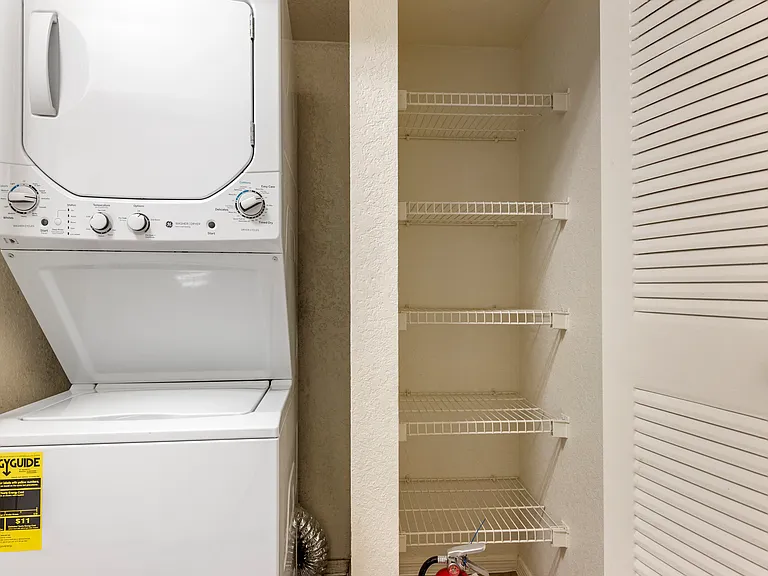 Westbrook Apartments — Photo 25