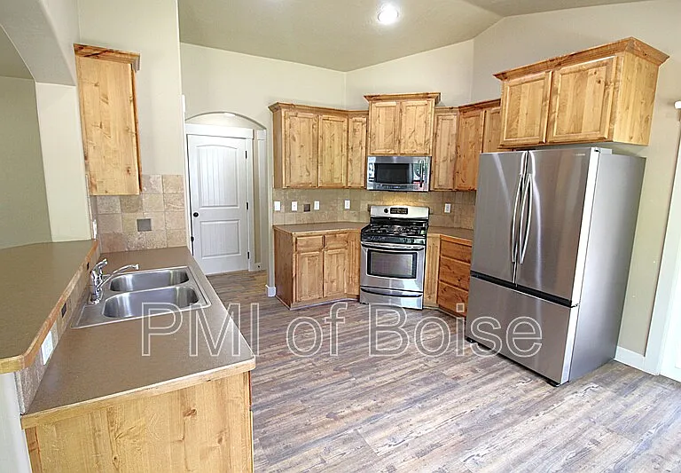 9699 W Montebello Dr — Photo 6