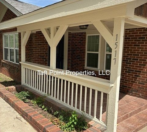 3rd image of 1517 NW 44th St