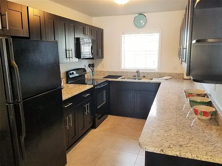 169 Pompano Dr SE — Photo 11