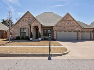 812 NW 185th St, Edmond, OK 73012