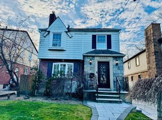 18622 Avon Rd, Jamaica, NY 11432