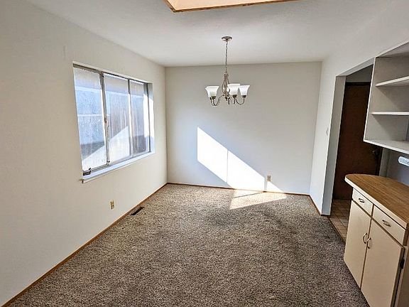 4th image of 10870 E Estates Dr