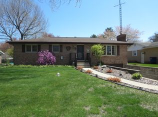 424 Black Oak Dr, Trail Creek, IN