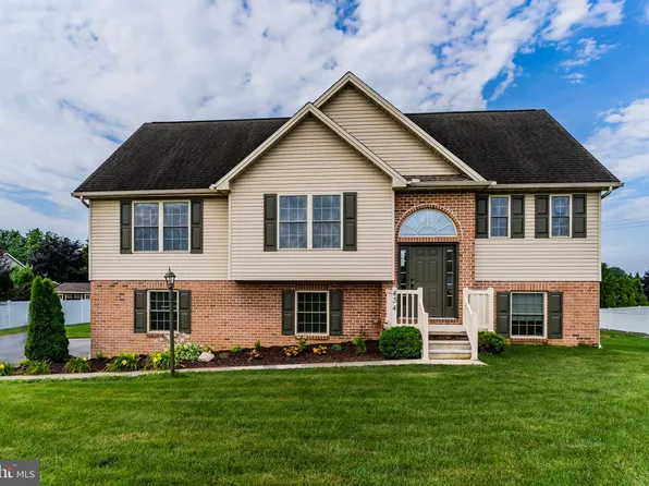 434 Terrilynn Dr #79, Chambersburg, PA 17202