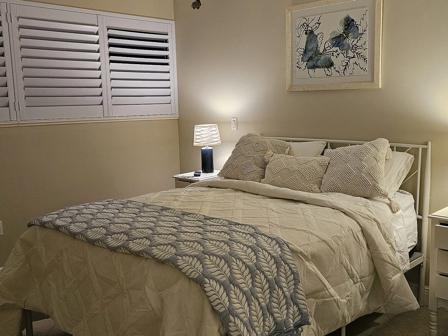 2 bed, 900 sqft, $2,300 — Photo 2